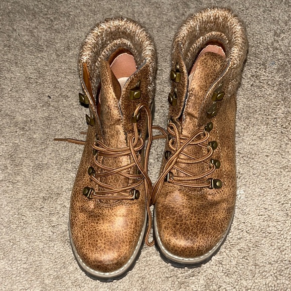 Cliffs brown ankle hiking boots - size 8 womens - Picture 4 of 8